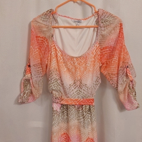 SPEECHLESS dress. Color coral/peach. Animal print chiffon overlay size small - Picture 5 of 8